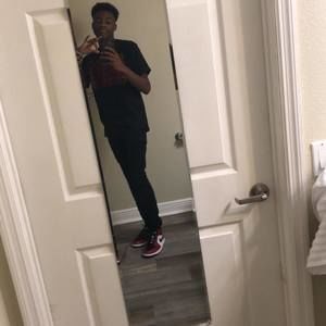 Meet your Posher, Jamari